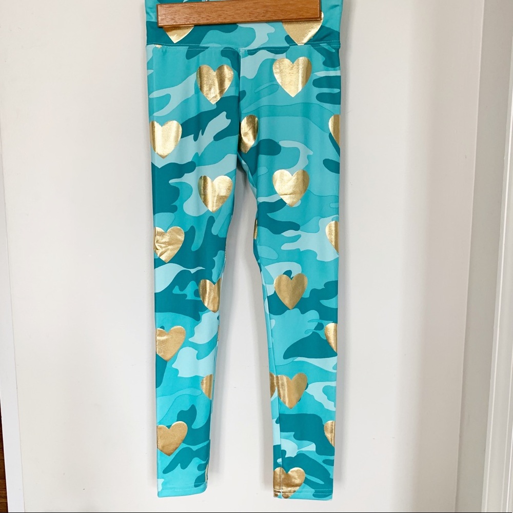 Girls JUSTICE active camo legging w/ hearts NWOT